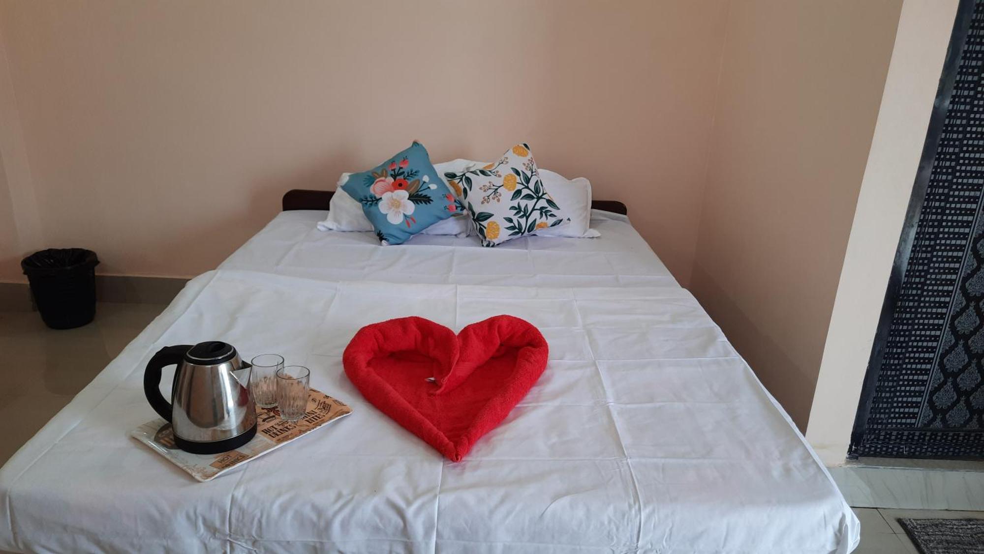 Maddy'S Guest House 古瓦哈提 外观 照片
